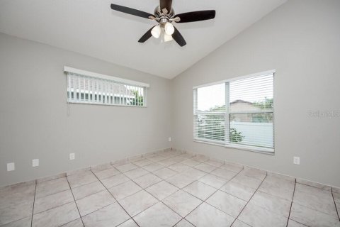Villa ou maison à louer à Kissimmee, Floride: 3 chambres, 142.88 m2 № 1905269 - photo 11