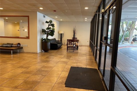 Copropriété à vendre à Miami Beach, Floride: 1 chambre, 72.46 m2 № 2059804 - photo 17