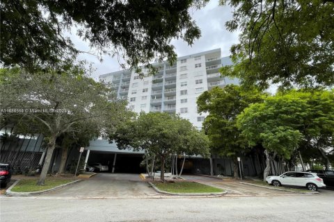 Copropriété à vendre à Miami Beach, Floride: 1 chambre, 72.46 m2 № 2059804 - photo 13