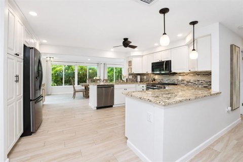 Copropriété à vendre à Englewood, Floride: 2 chambres, 122.26 m2 № 2408986 - photo 24