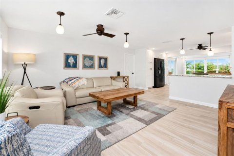 Copropriété à vendre à Englewood, Floride: 2 chambres, 122.26 m2 № 2408986 - photo 8