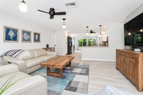 Copropriété à vendre à Englewood, Floride: 2 chambres, 122.26 m2 № 2408986 - photo 9