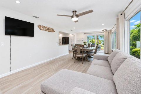 Copropriété à vendre à Englewood, Floride: 2 chambres, 122.26 m2 № 2408986 - photo 16