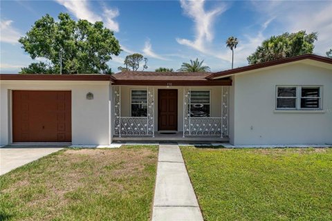 Villa ou maison à Sarasota, Floride 2 chambres, 127.37 m2 № 2122701