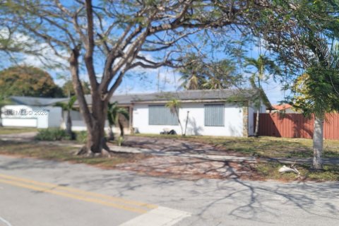 Купить виллу или дом в Майами, Флорида 3 спальни, 185.99м2, № 2044910 - фото 3