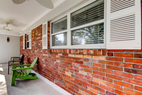 Villa ou maison à vendre à Tampa, Floride: 4 chambres, 209.96 m2 № 1548544 - photo 5