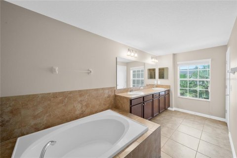Townhouse in Orlando, Florida 3 bedrooms, 215.44 sq.m. № 1873866 - photo 26