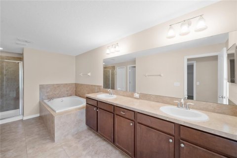 Townhouse in Orlando, Florida 3 bedrooms, 215.44 sq.m. № 1873866 - photo 24