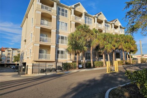 Condominio en Clearwater, Florida, 1 dormitorio  № 2210809