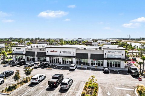 Townhouse in Punta Gorda, Florida 3 bedrooms, 196.02 sq.m. № 2091544 - photo 24