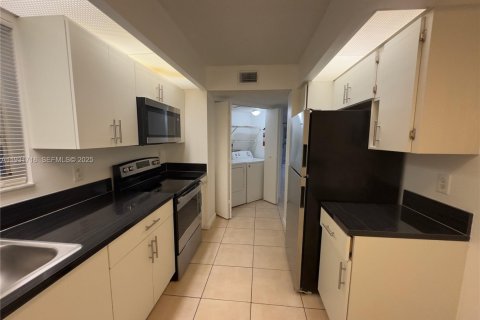 Condominio en alquiler en Homestead, Florida, 2 dormitorios, 99.41 m2 № 1990352 - foto 9