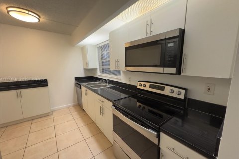 Condominio en alquiler en Homestead, Florida, 2 dormitorios, 99.41 m2 № 1990352 - foto 5