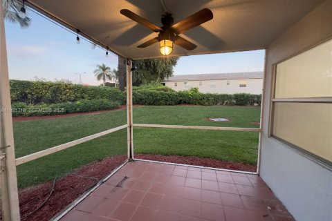 Condominio en alquiler en Homestead, Florida, 2 dormitorios, 99.41 m2 № 1990352 - foto 23