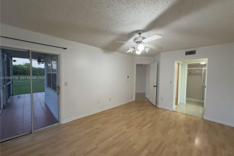 Condominio en alquiler en Homestead, Florida, 2 dormitorios, 99.41 m2 № 1990352 - foto 17