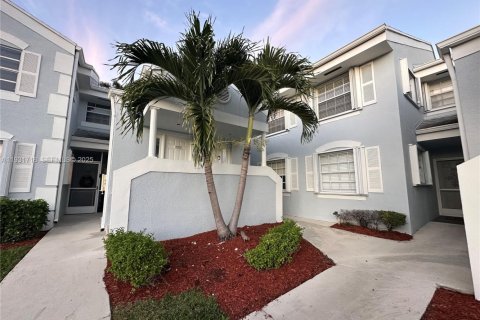Condominio en Homestead, Florida, 2 dormitorios  № 1990352