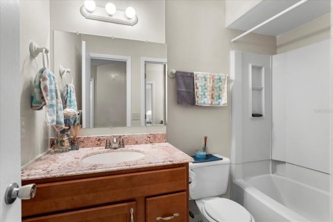 Condo in Orlando, Florida, 2 bedrooms  № 1815825 - photo 16
