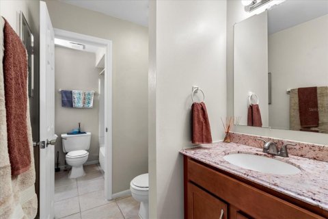 Condo in Orlando, Florida, 2 bedrooms  № 1815825 - photo 19