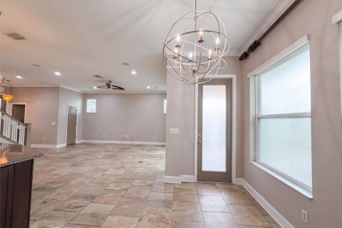 House in Apollo Beach, Florida 3 bedrooms, 200.67 sq.m. № 2203888 - photo 10
