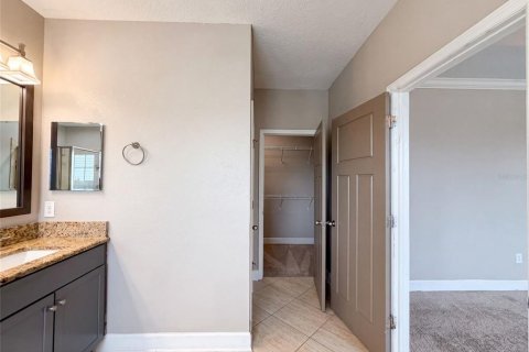House in Apollo Beach, Florida 3 bedrooms, 200.67 sq.m. № 2203888 - photo 15