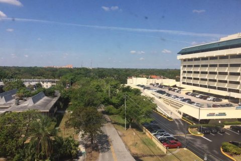 Copropriété à louer à Miami, Floride: 3 chambres, 111.95 m2 № 1987056 - photo 16