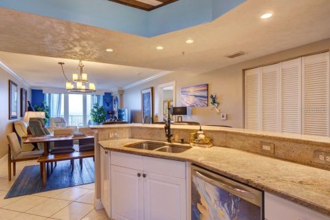 Condo in Daytona Beach, Florida, 3 bedrooms  № 2140139 - photo 15
