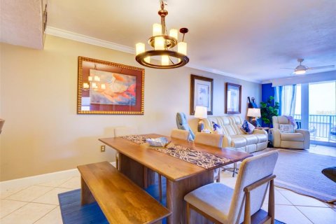 Condo in Daytona Beach, Florida, 3 bedrooms  № 2140139 - photo 18
