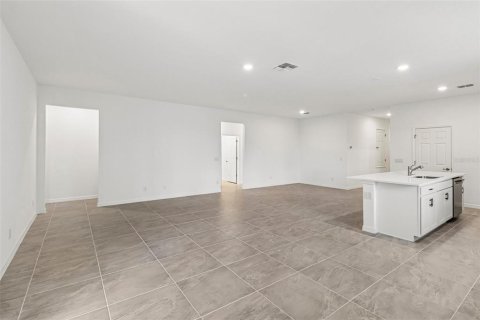 Casa en venta en DeLand, Florida, 4 dormitorios, 195.56 m2 № 2106872 - foto 7