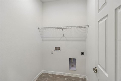 Casa en venta en DeLand, Florida, 4 dormitorios, 195.56 m2 № 2106872 - foto 10