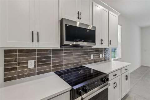 Casa en venta en DeLand, Florida, 4 dormitorios, 195.56 m2 № 2106872 - foto 25