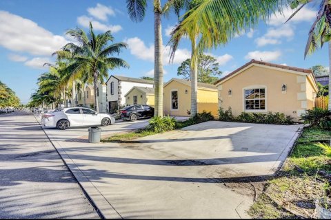 Casa en Lake Worth, Florida 2 dormitorios, 80.55 m2 № 2006321