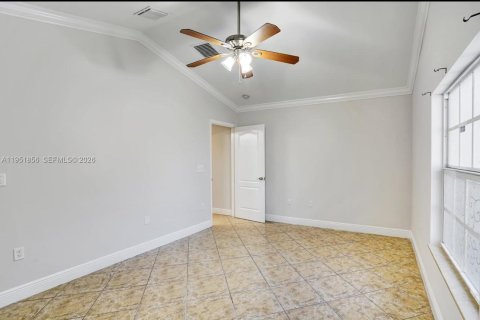 Купить виллу или дом в Лейк-Уорт, Флорида 2 спальни, 80.55м2, № 2006321 - фото 11