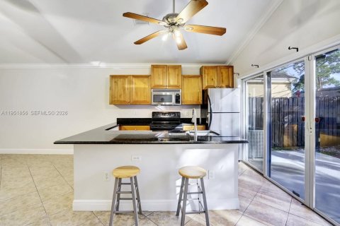 Купить виллу или дом в Лейк-Уорт, Флорида 2 спальни, 80.55м2, № 2006321 - фото 5