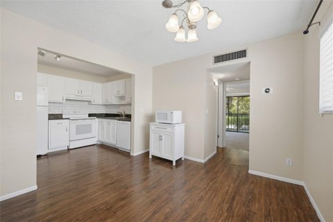 Copropriété à vendre à Palm Harbor, Floride: 1 chambre, 70.88 m2 № 2389434 - photo 5