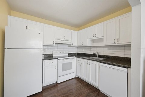 Copropriété à vendre à Palm Harbor, Floride: 1 chambre, 70.88 m2 № 2389434 - photo 8
