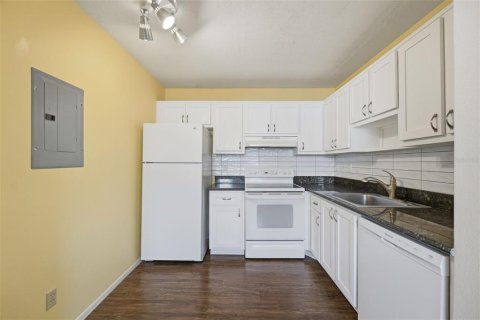 Copropriété à vendre à Palm Harbor, Floride: 1 chambre, 70.88 m2 № 2389434 - photo 7