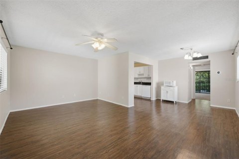 Copropriété à vendre à Palm Harbor, Floride: 1 chambre, 70.88 m2 № 2389434 - photo 3