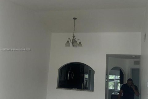 Купить кондоминиум в Хомстед, Флорида 2 спальни, 75.72м2, № 2054753 - фото 3