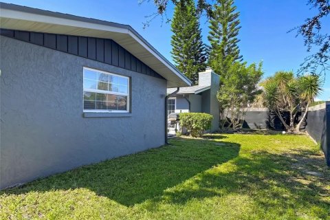 Casa en venta en Port Richey, Florida, 3 dormitorios, 151.34 m2 № 2386537 - foto 14