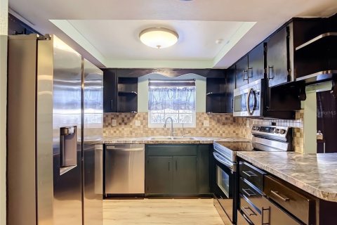 Casa en venta en Port Richey, Florida, 3 dormitorios, 151.34 m2 № 2386537 - foto 12