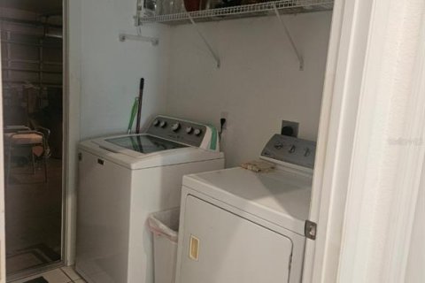 Купить виллу или дом в Порт-Шарлотт, Флорида 4 комнаты, 205.59м2, № 2355846 - фото 15