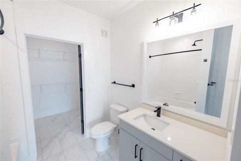 Apartment in Sarasota, Florida 1 bedroom, 63.55 sq.m. № 1551758 - photo 10