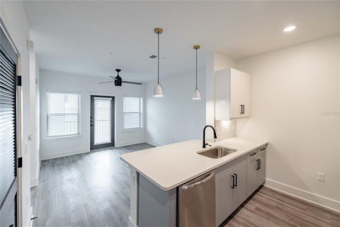 Apartment in Sarasota, Florida 1 bedroom, 63.55 sq.m. № 1551758 - photo 5