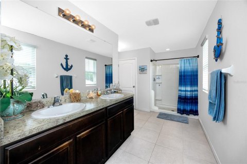 Villa ou maison à louer à Spring Hill, Floride: 4 chambres, 227.7 m2 № 1770146 - photo 25