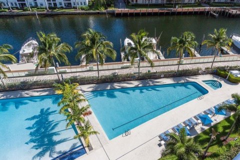 Купить кондоминиум в Авентура, Флорида 2 спальни, 144.18м2, № 1996553 - фото 17