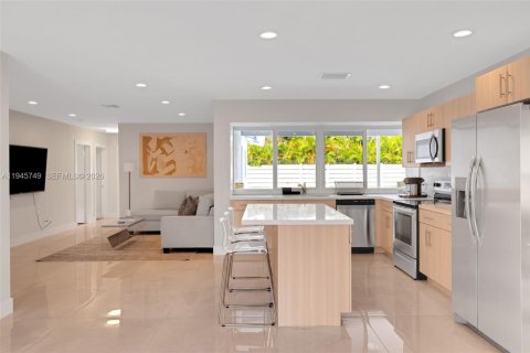 Casa en venta en Hollywood, Florida, 4 dormitorios, 196.58 m2 № 2002414 - foto 6