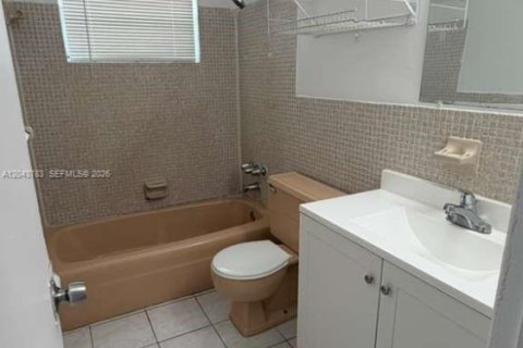 Villa ou maison à louer à Lauderhill, Floride: 2 chambres, 83.61 m2 № 2271140 - photo 14