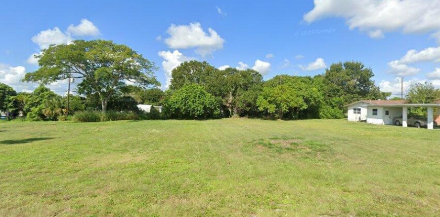 Land in Vero Beach, Florida № 959201