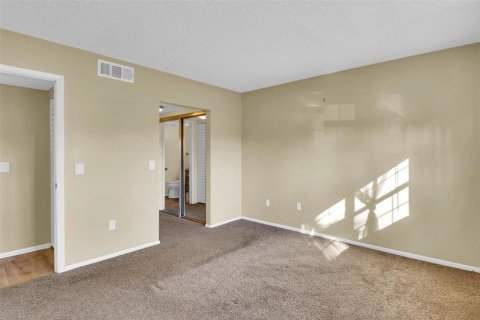 Condo in Port Charlotte, Florida, 2 bedrooms № 2218447 - photo 24