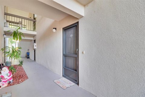 Condominio en Port Charlotte, Florida, 2 dormitorios № 2218447