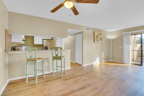 Condo in Port Charlotte, Florida, 2 bedrooms № 2218447 - photo 18